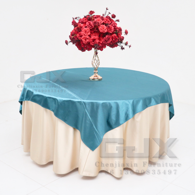 2025 Wholesale Customize Hot Sales Easy Carrying Camping Outdoor Dining 6ft Plastic Folding Banquet Table and Chairs for Events